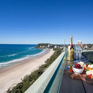 Burleigh Esplanade Aparthotel
