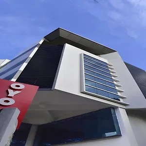 Hotel Oyo 9116 Thamburu International